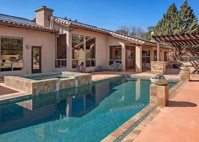 Holiday home High End Haven For Family - Views Luxury Pool *